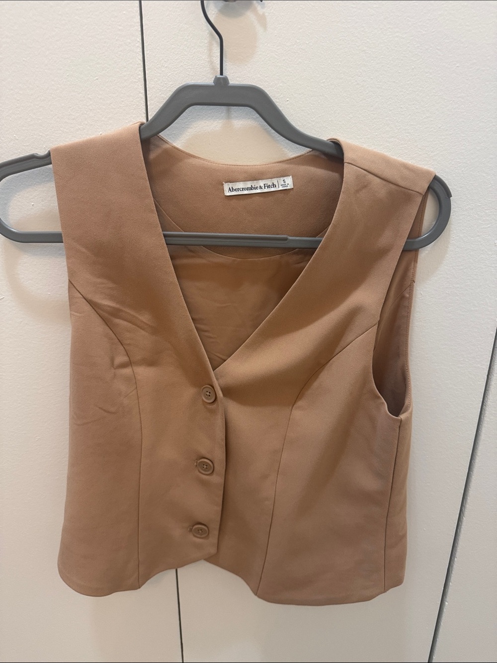 Abercrombie & Fitch Camel Buttoned V-Neck Vest